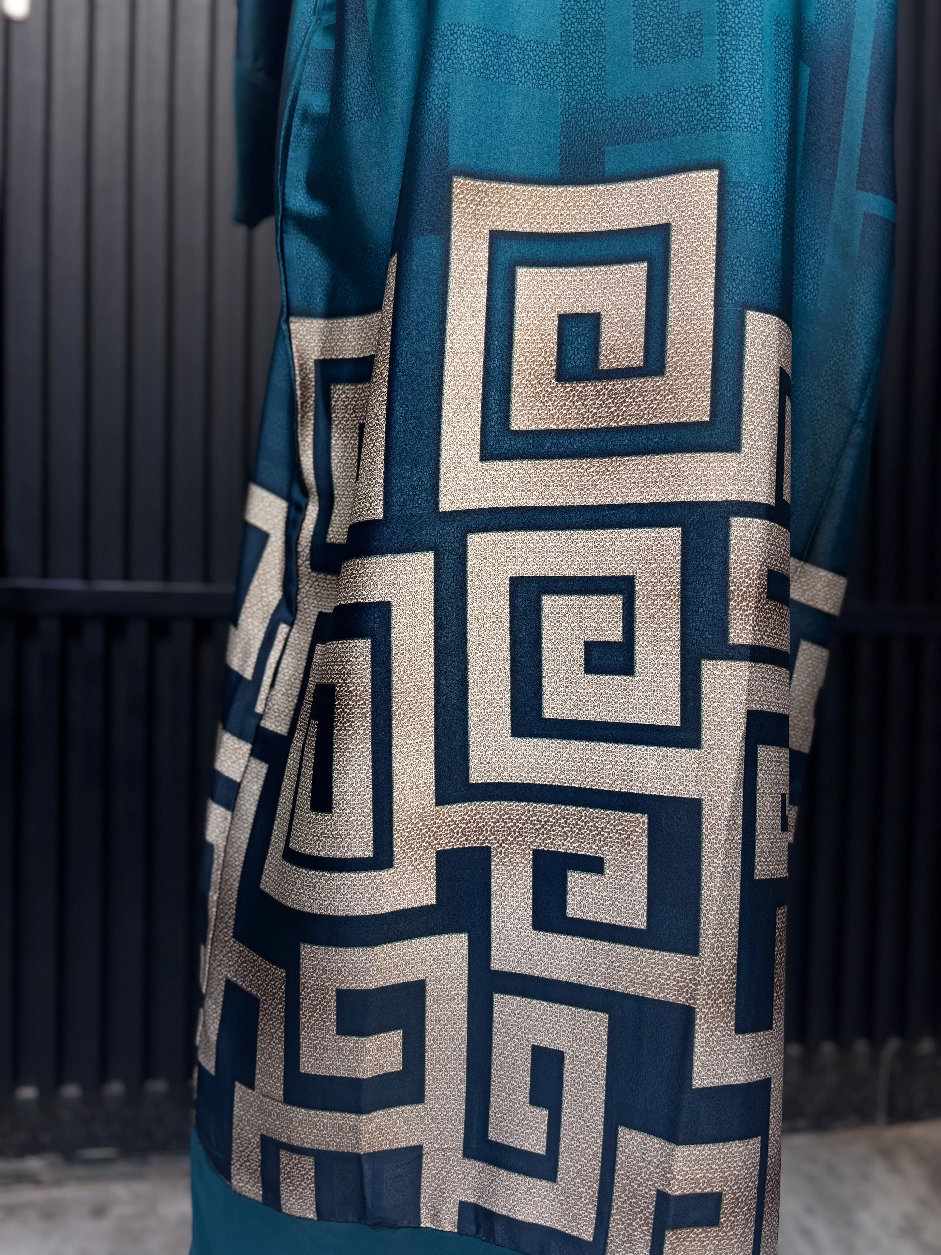 Crystal Green Prestige Patterned Kimono for Women