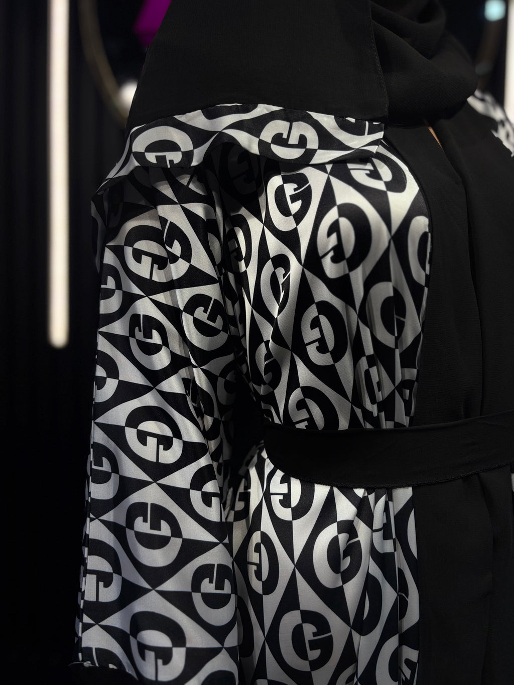 Black & White Graphic Premium Kimono for Women